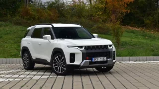 Extravagantní Torres poutá na design i cenu. Plně vybavený je za méně než základní Kodiaq