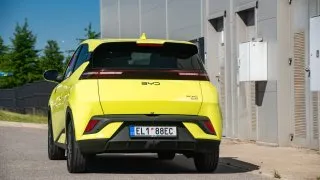 Test BYD Dolphin Surf