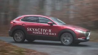 Testovali jsme revoluční motor Skyactiv-X v Mazdě CX-30. Učaroval kultivovaností, zklamal spotřebou