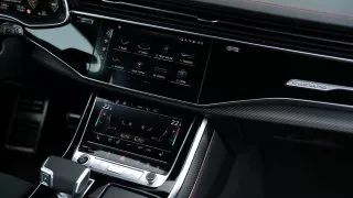 Prohlédněte si galerii současné Audi Q7