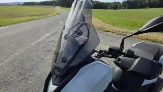 Aprilia SR GT 400