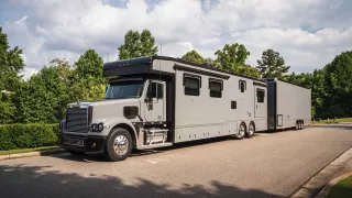 Freightliner Coronado