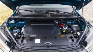 Peugeot E-5008 Dual Motor