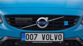 Prohlédněte si ostré Volvo S60 Polestar 8