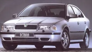 Z novodobé Octavie se stává veterán. Nejdůležitější moderní škodovka letos slaví třicítku