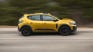 Konkurence Škody Fabie zlevňuje o desítky tisíc. Přeskočil ji dokonce i Volkswagen