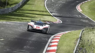 Porsche 919 Hybrid Evo rekord na Nürburgringu