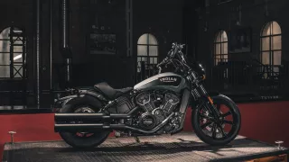 Indian Scout Rouge