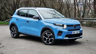 Citroën C3 umí bavit i s malým motorem. Snaha o nízkou cenu se ale promítá do plastů či výbavy