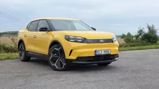 Testovaný Ford Capri.