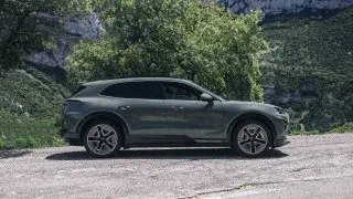 Porsche Cayenne Electric