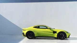 Aston Martin Vantage MY2018 7