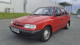 Za raritní Škodu Felicia v Česku dáte jen 30 tisíc. Na parkoviště ale budete muset couvat