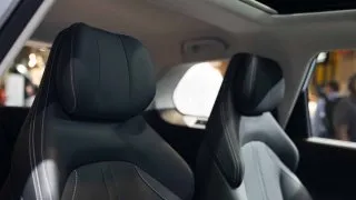 Forthing pařížský autosalon