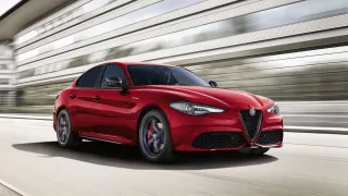 Ještě více sportu - Alfa Romeo Giulia Veloce Ti