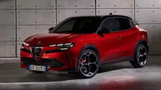 Alfa Romeo Milano přišla nuceně o své jméno. Nově bude Čechům připomínat levný salám