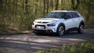 Recenze francouzského crossoveru Citroen C4 Cactus 1,2 PureTech