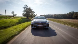 Kia Stinger Carshot 7