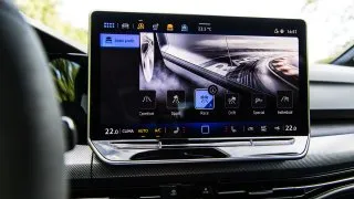 Volkswagen Golf Variant R