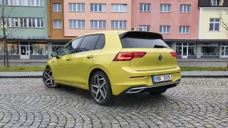 Volkswagen Golf GTE vs. 2.0 TDI Evo