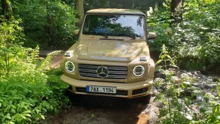 Test Mercedesu G 350d: Tohle auto našlo mužský bod G. Hýčká chlapácké ego i zadek. V každém terénu