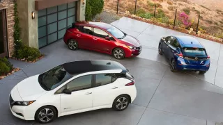 Nový Nissan Leaf je tu. Vypadá dobře a ujede 380 k