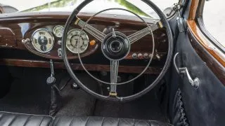 Škoda Superb 3000 OHV