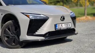 Lexus RZ 550e F Sport