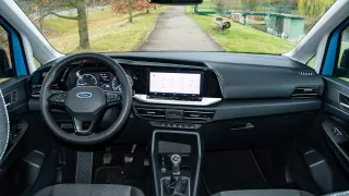 Ford Grand Tourneo Connect manuál