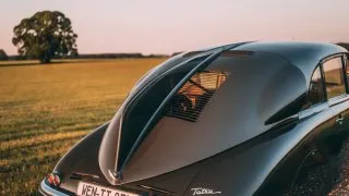 Tatra 87