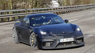 Porsche 718 Cayman GT4 8