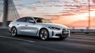 Elektromobily BMW asi nikdy neujedou více než 600 km. Důvod prozradil zástupce značky