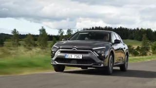 Citroën naděluje slevy až do výše 130 tisíc korun. Na ceny ze začátku roku to ale nestačí