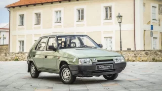 Před třemi lety stál 30 tisíc, dnes 100. Na youngtimerech se dá dobře vydělat, příkladem je Favorit
