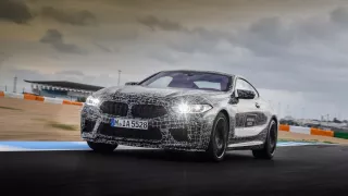 BMW M8 Coupe test Estoril