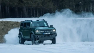 Mustang v ohrožení, Bronco levnější o 300 tisíc, F1 a útok na Le Mans. U Fordu letos nuda nebude
