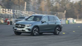 Naše měření na okruhu: Základní Mercedes-Benz GLC jezdí za 5,2 l/100 km, stojí pod 1,4 milionu korun