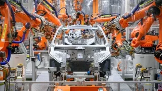 Komentář: Cože, nepřišly magnety!? Je alarmující, jak moc má Čína západní automobilky v hrsti