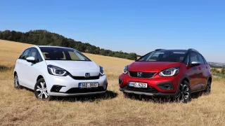 Supertest nové Hondy Jazz: Běžná verze versus vrcholné provedení Crosstar, co si hraje na SUV