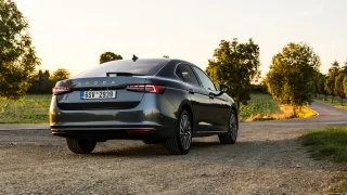 Škoda Superb 2.0 TDI DSG 110 kW