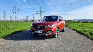 Test MG EHS 1.5 TGI PHEV: Když vás vystihuje slovo „nenáročnost“