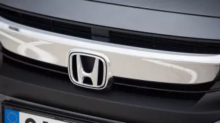 Nová Honda Civic je pořád originální, ale už víc u