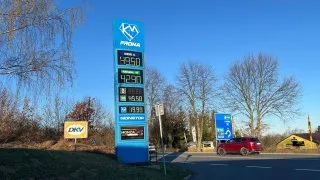 Ceny paliv, D1 u Prahy