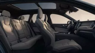 Volvo XC60 po faceliftu (2025)