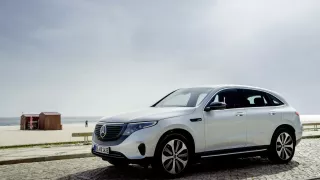 Mercedes-Benz EQC 4