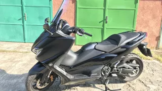 Yamaha TMAX 560