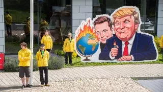 Protest, Tesla