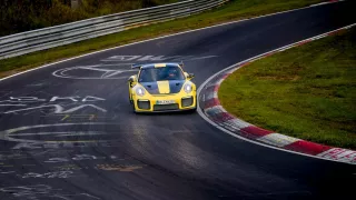 Porsche 911 GT2 RS 2