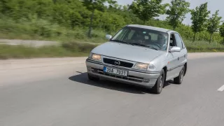 20 let stará Astra pořád slouží 10