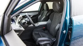 Peugeot E-5008 Dual Motor